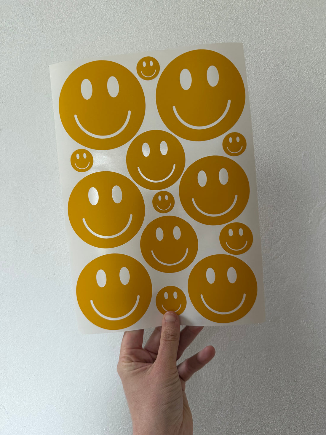 Smileys muurstickers verschillende kleuren
