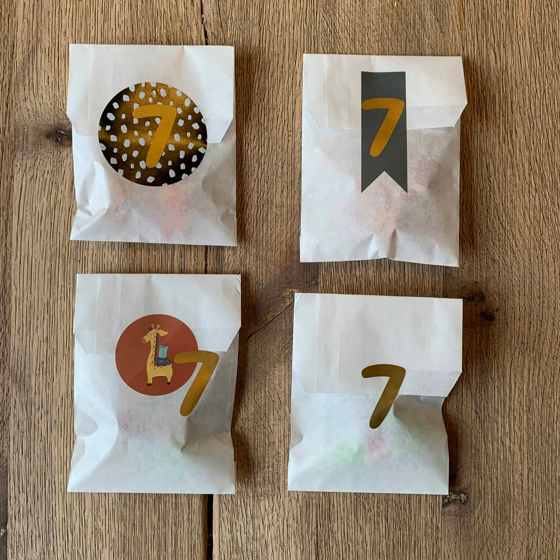 sluitstickers cijfers traktatiestickers