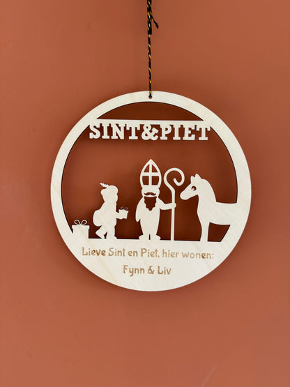 Raam hanger Sint &amp; Piet met naam