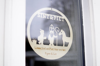 Raam hanger Sint &amp; Piet met naam