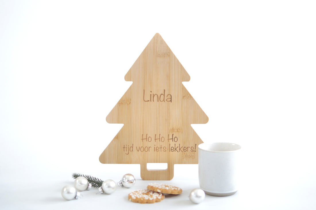 Kerstboom borrelplankje met tekst naar keuze